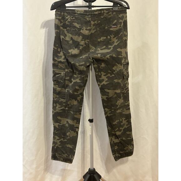 Akademiks Men's size Medium Camo Pants - Picture 2 of 4